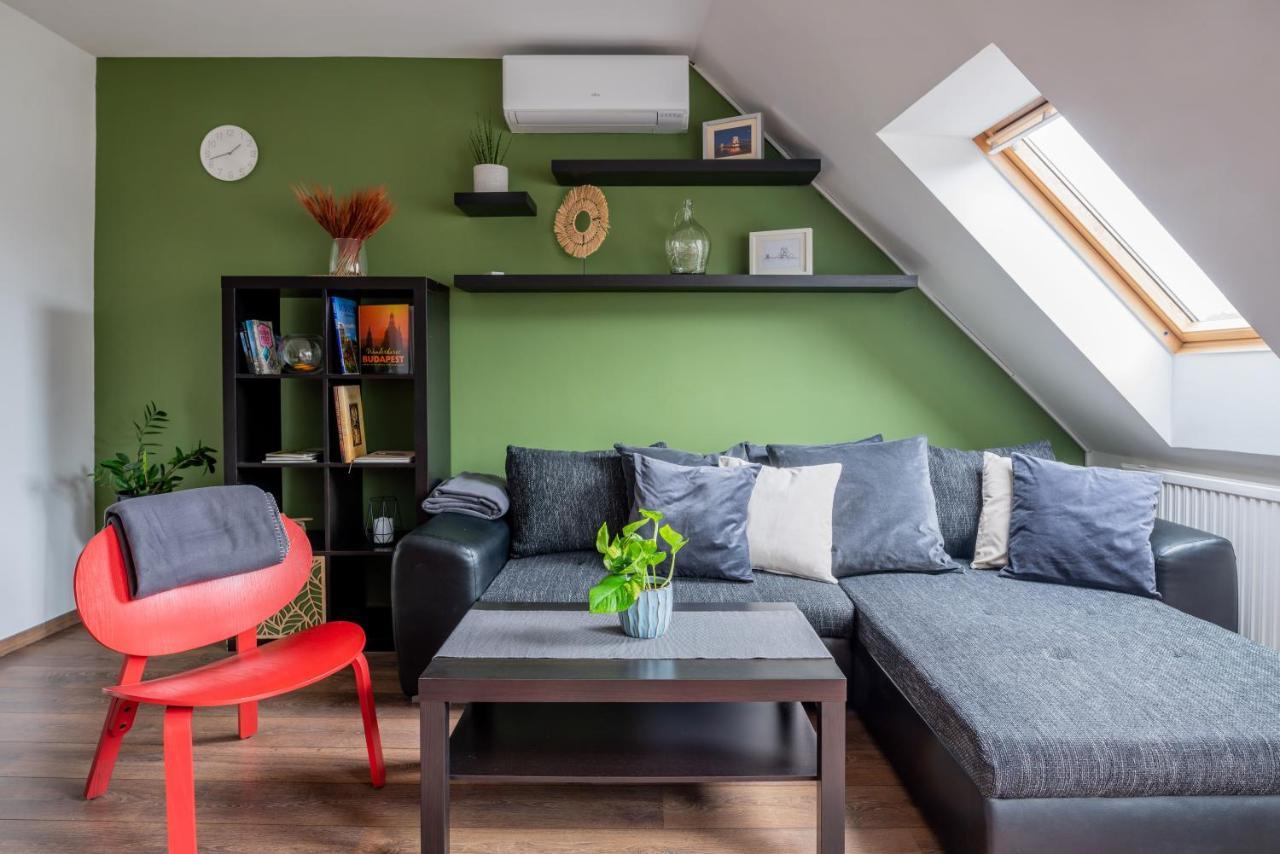Floral Apartment - New In Town Budapest Kültér fotó