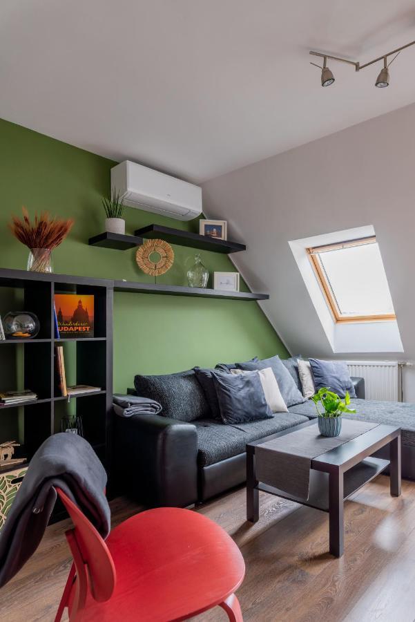 Floral Apartment - New In Town Budapest Kültér fotó