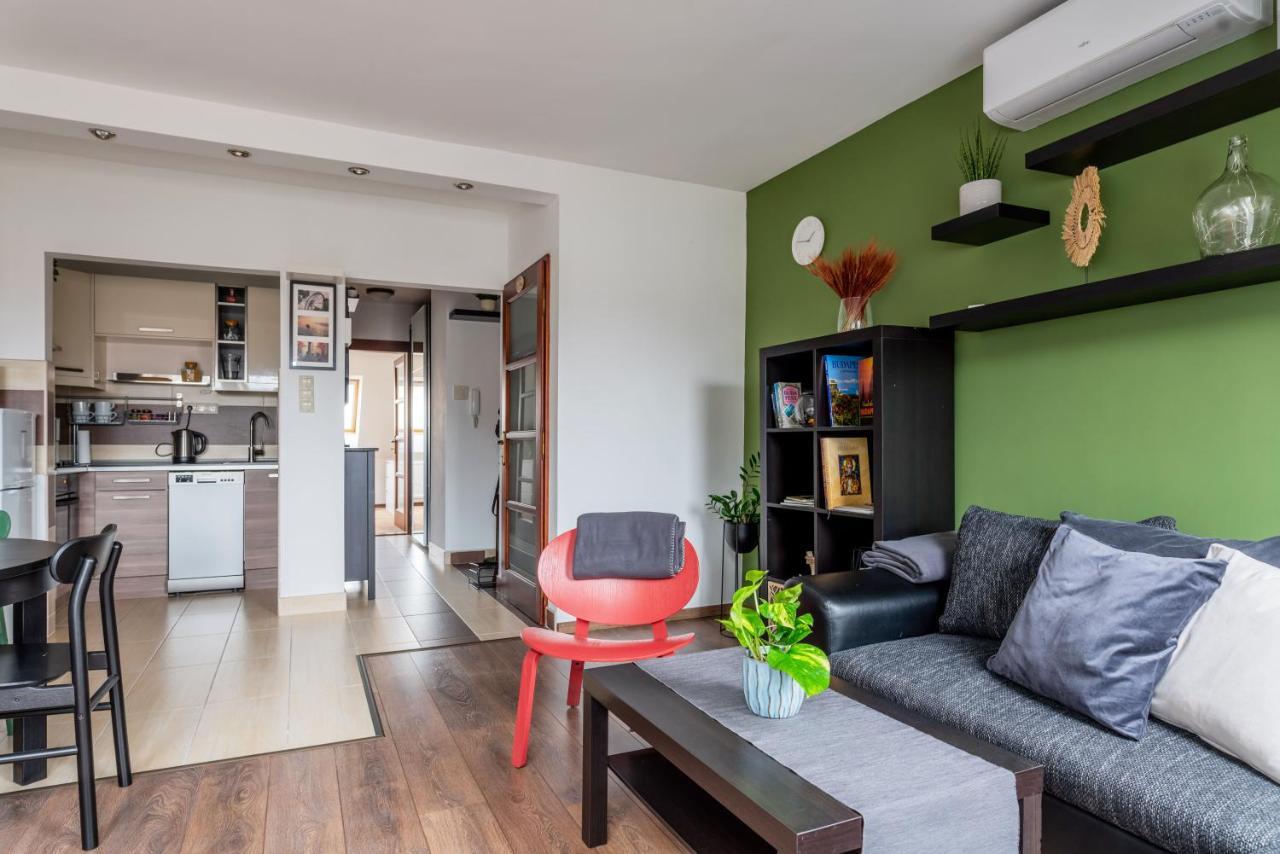 Floral Apartment - New In Town Budapest Kültér fotó